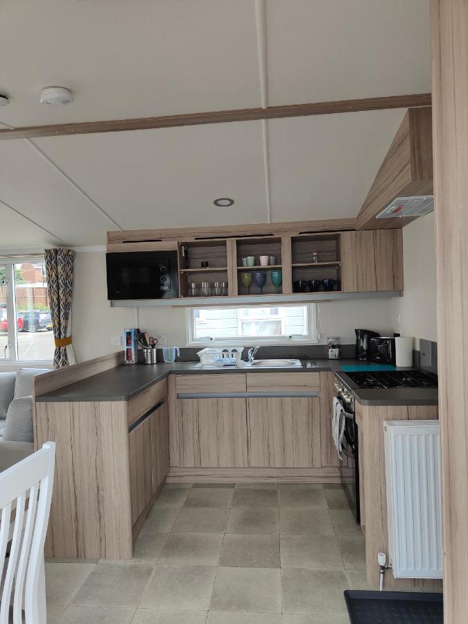 סנדאון J6 Static Caravan, Fairway Holiday Park מראה חיצוני תמונה
