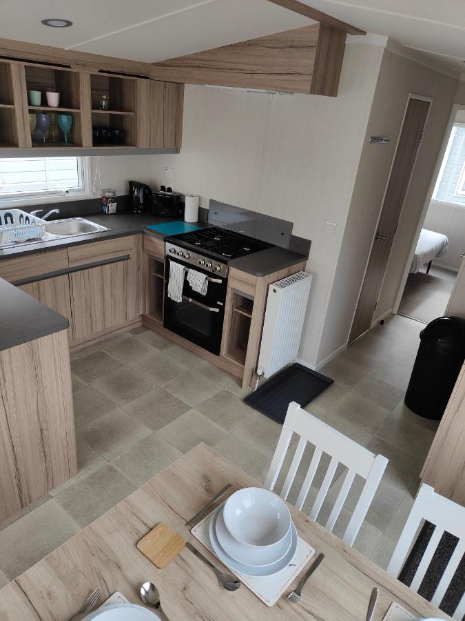 סנדאון J6 Static Caravan, Fairway Holiday Park מראה חיצוני תמונה
